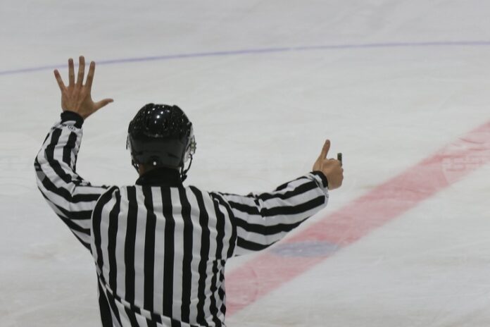 България загуби от Тайланд от третия си мач от световното първенство по хокей на лед за жени в Дивизия III, група "А"