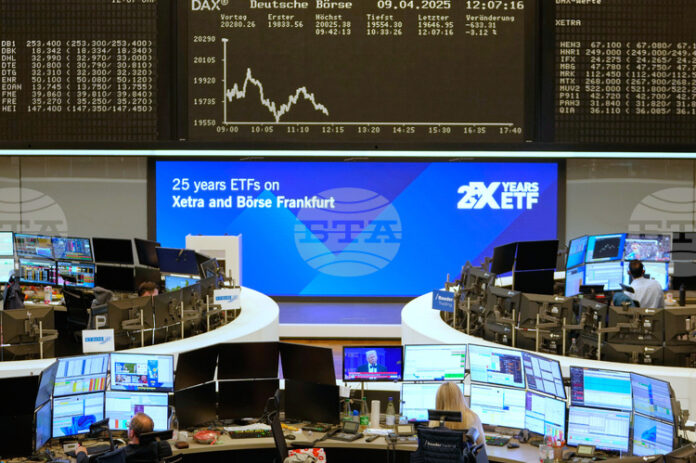 Без съществено изменение приключи днешната търговия на европейските борси Без съществено изменение приключи днешната търговия на европейските борси