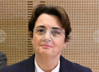 Бившата директорка на Лувъра има нова мисия, поверена й от Елисейския дворец, съобщават френски издания