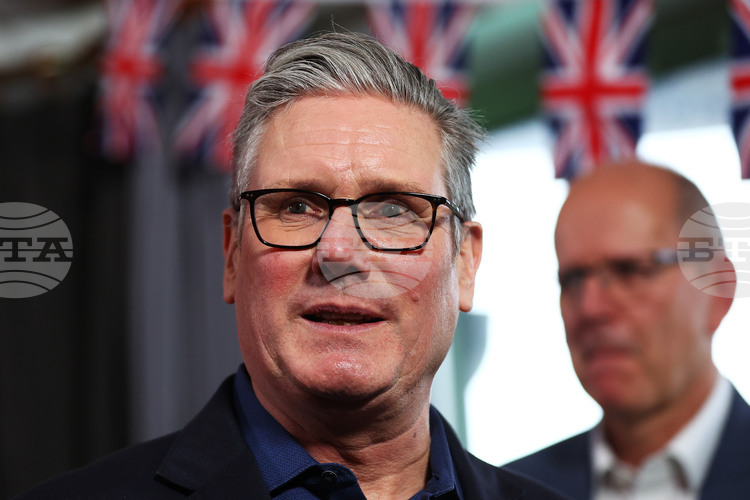 Британският премиер Стармър каза, че за него е било "чест" да работи с подалия оставка шеф на канцеларията си Максуийни