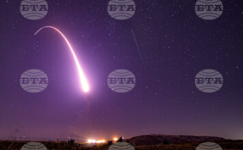 Възраждане на ядрените тестове: сигнал за нова Студена война Тестово изстрелване на американска междуконтинентална балистична ракета "Минитмън 3" от полигон в щата Калифорния.