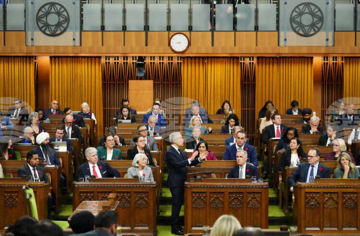 Депутат от канадската опозиция се присъедини към управляващата партия