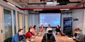 ДОПЪЛНЕНА
                                                                                                Има индикативни сигнали за събуждане на интереса на чуждестранните инвеститори в бизнес имоти в България след влизането на страната в еврозоната, каза експерт