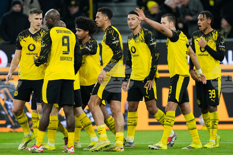 С два гола на Серу Гираси през второто полувреме Борусия