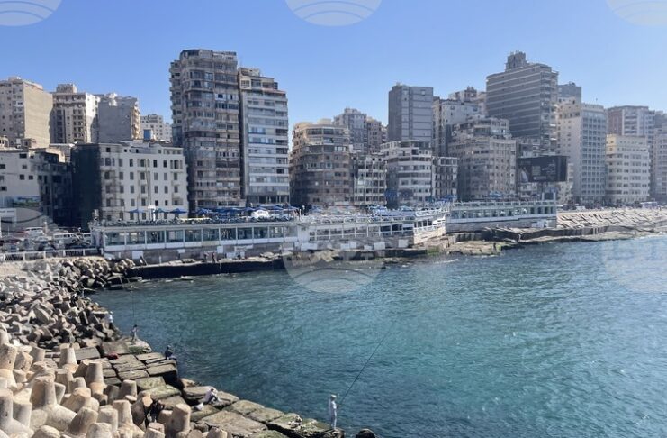 Египетските власти започват основна модернизация на историческите трамваи в Александрия