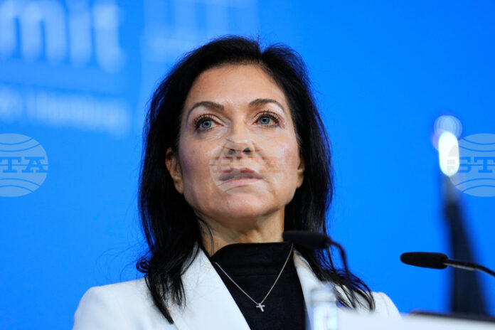 : ЕС не бива да отговаря на глобалната конкуренция с изолация, заяви германският министър на икономиката Катерина Райхе