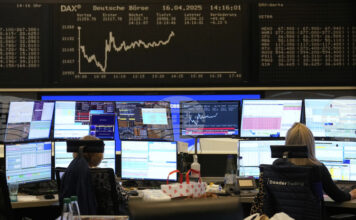 Европейските борси затвориха низходящo в реакция на новите мита на Тръмп Европейските борси затвориха низходящo в реакция на новите мита на Тръмп