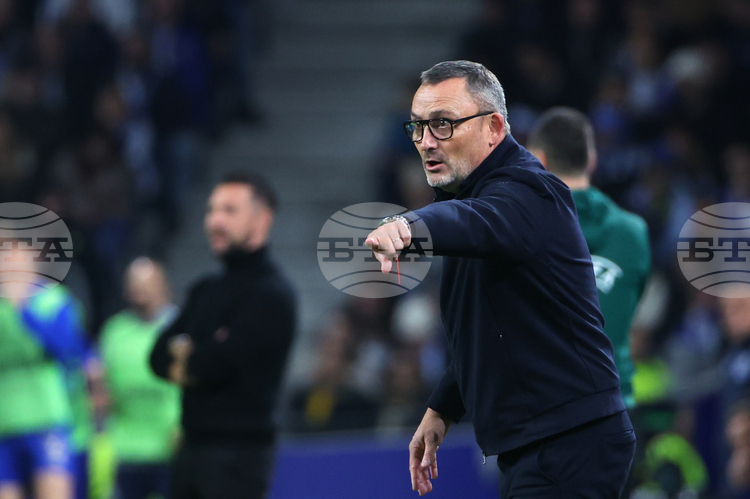 Франк Ез е новият старши треньор на френския Рен