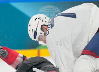 Френският хокеист Пиер Кринон бе призован от федерацията на страната си след боя с канадеца Томас Уилсън Френският хокеист Пиер Кринон бе призован от федерацията на страната си след боя с канадеца Томас Уилсън