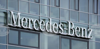 Главният изпълнителен директор на „Мерцедес-Бенц“ Ола Калениус заяви, че германия се движи в грешна посока в последните "10 до 15 години“