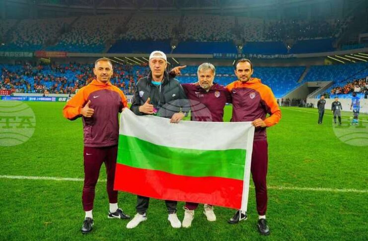 Гръцкият футболен клуб Янина е заплашен с отнемане на точки, ако не изплати стар дълг към бившия вратар Георги Шейтанов