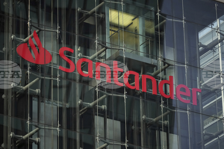 Испанската банка „Сантандер“ очаква 1 млрд. евро положителен годишен ефект от инвестиции в изкуствен интелект