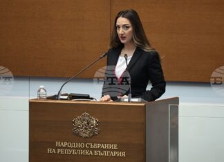 Историята помни онези, които бранят държавността си с характер, заявиха от "Величие" по случай 153-тата годишнина от гибелта на Васил Левски