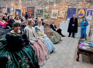 Италиански традиции чрез символиката и историята на Венецианския карнавал показват в „Двореца" в Балчик