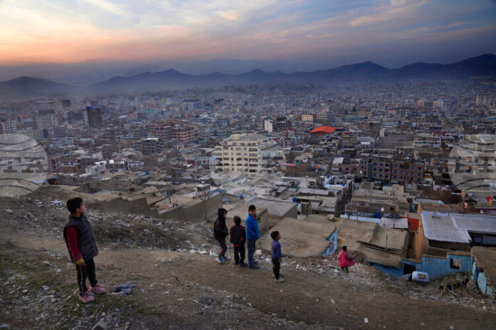 Италия призова гражданите си да напуснат Афганистан