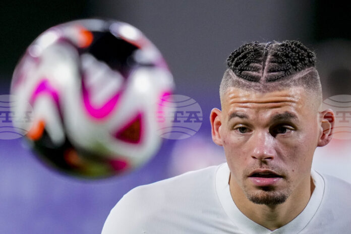 Калвин Филипс ще доиграе сезона в Шефилд Юнайтед