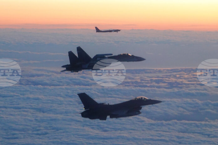 Командването за въздушна отбрана на Северна Америка засече руски военни Командването за въздушна отбрана на Северна Америка засече руски военни самолети близо до щата Аляска