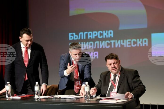 Конгресът на БСП ще обсъди смяна на председателя и промени в Устава на партията, приеха делегатите