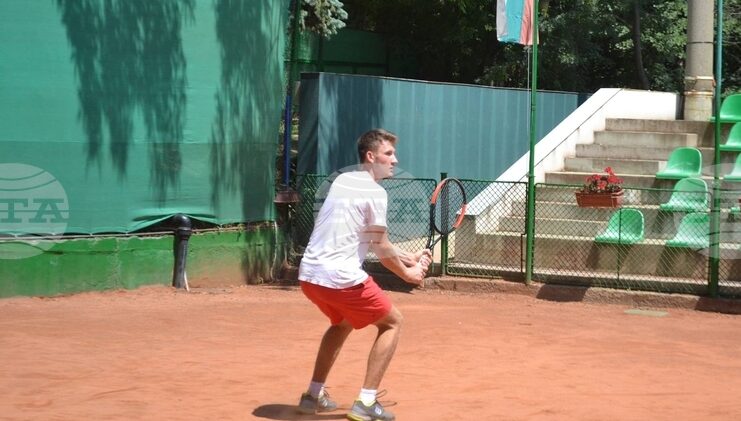 Леонид Шейнгезихт приключи участието си на полуфиналите на двойки на турнир по тенис в Испания