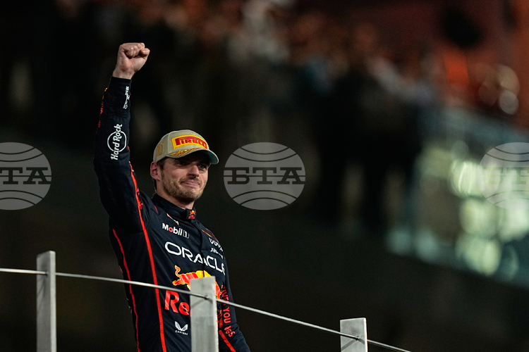 Макс Ферстапен ще продължи да проявява интерес към Формула 1