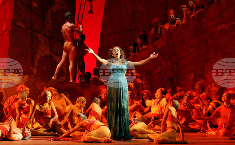 Мецосопраното Денис Грейвс се сбогува с оперната сцена след 40-годишна кариера