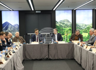 Как отново да станем девет милиона в България, обсъдиха експерти на дискусия, организирана от „Продължаваме промяната“