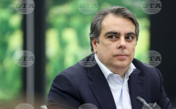 Асен Василев