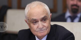 Модернизацията на Българската армия не е спряла, но в удължения бюджет няма средства за заплащане на текущите проекти, каза Атанас Запрянов