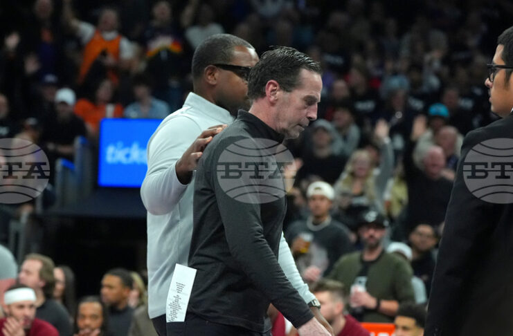 НБА глоби треньора на Кливланд Кени Аткинсън с 50 хиляди долара