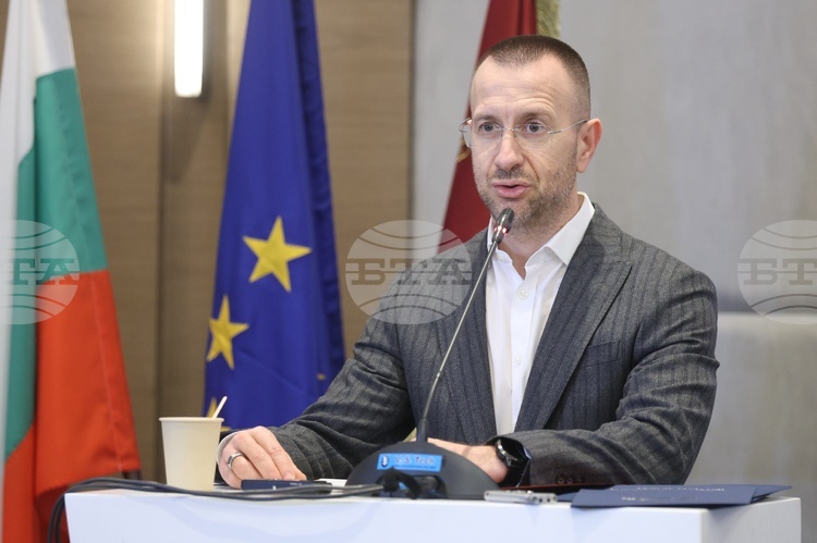 Необходимостта от задружна работа между адвокати и съдии е по-голяма от всякога, каза Руси Алексиев, председател на СГС