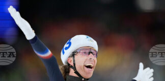 Нидерландският ветеран Йорит Бергсма завоюва златото в масовия старт на бързо пързаляне с кънки на Игрите в Милано-Кортина