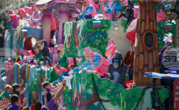 Ню Орлиънс празнува Марди Гра, който слага край на карнавалния сезон