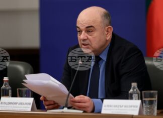 ОБНОВЕНА Нови 18 случая на опити за прокарване в обращение на неистински евробанкноти са регистрирани в МВР в периода от 6 до 12 февруари, съобщи Владимир Иванов ОБНОВЕНА Нови 18 случая на опити за прокарване в обращение на неистински евробанкноти са регистрирани в МВР в периода от 6 до 12 февруари, съобщи Владимир Иванов