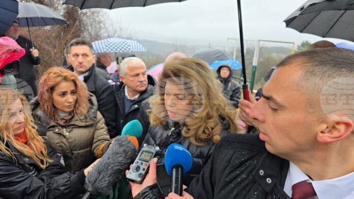 ОБНОВЕНА Служебният премиер трябва да отговори на очакванията на гражданите, във вторник започвам консултации с парламентарните групи, заяви Илияна Йотова