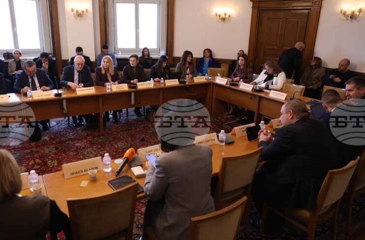 ОБНОВЕНА Социалната комисия прие на първо четене законодателни промени, свързани с мултифондовете в допълнителното пенсионно осигуряване