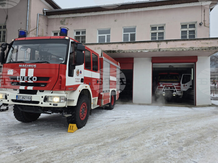 Общо 60 пожара са потушени през изминалото денонощие