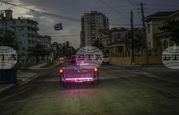 Справяйки се с нарастващата енергийна криза в Куба жителите на