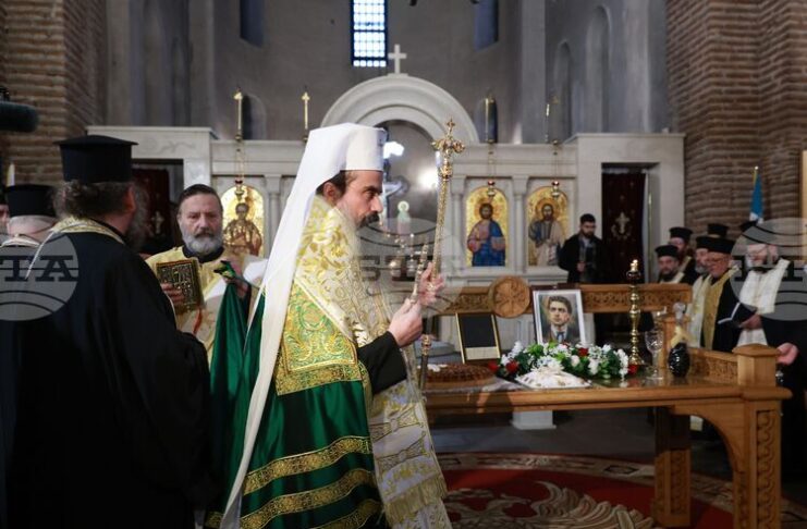 Патриарх Даниил отслужва панихида за 153 години от кончината на Васил Левски в столичния храм „Св. София - Премъдрост Божия“