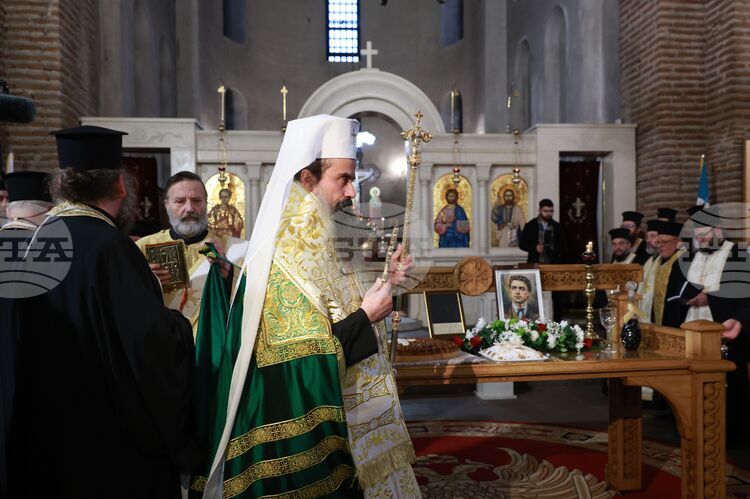 Българският патриарх и Софийски митрополит Даниил отслужва панихида по повод