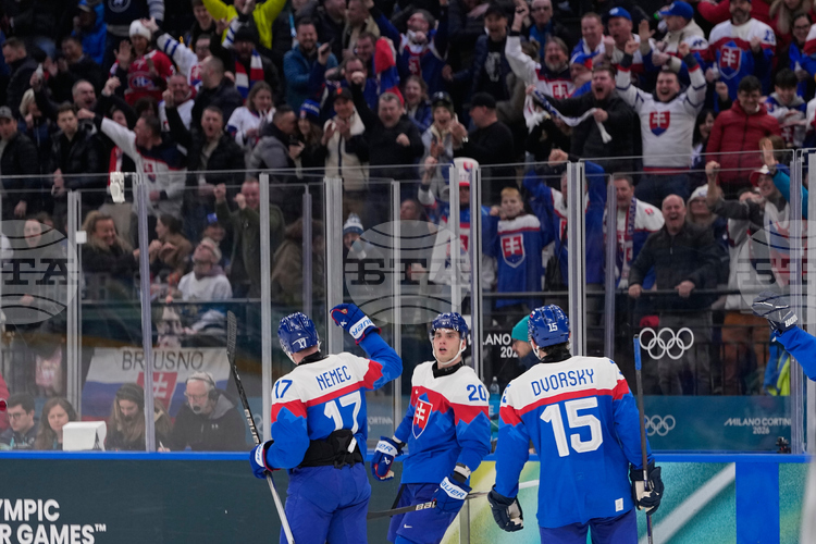 Пътуването до Олимпийските игри се обърква за издирван словашки фен на хокея на лед