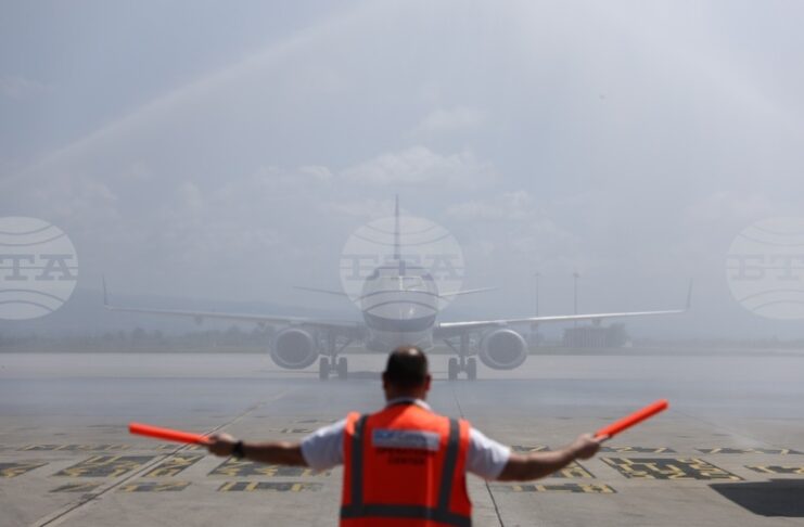 Пистата на летище „Васил Левски“ - София ще бъде затворена за няколко часа на 23 и 24 февруари за ремонт на шахтите в района