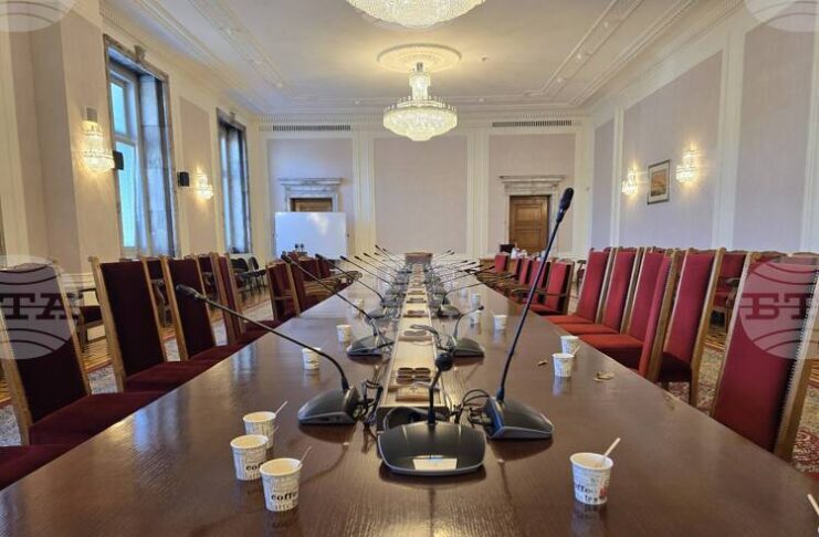 Поради липса на кворум Комисията по образованието и науката в Народното събрание не обсъди днес промените в Закона за училищното образование