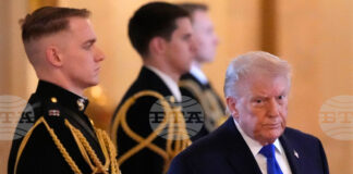 Повечето американци смятат, че Тръмп става все по-нестабилен с възрастта, сочи ново социологическо проучване на Ройтерс/Ипсос