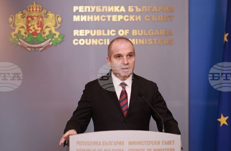 Правителството прие ключови транспортни реформи, обвързани с плащанията по ПВУ, заяви Гроздан Караджов на брифинг