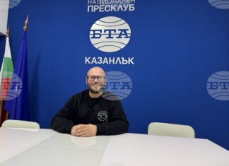 Предстоящата тематична обиколка "Незабравеният Казанлък" включва неразказани истории за града, каза екскурзоводът Стефан Бозаджиев