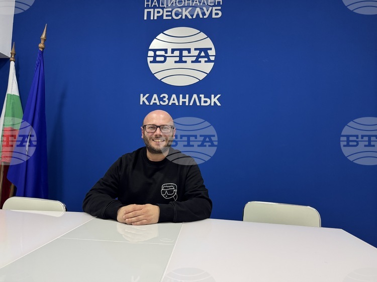 Предстоящата тематична обиколка "Незабравеният Казанлък" включва неразказани истории за града, каза екскурзоводът Стефан Бозаджиев