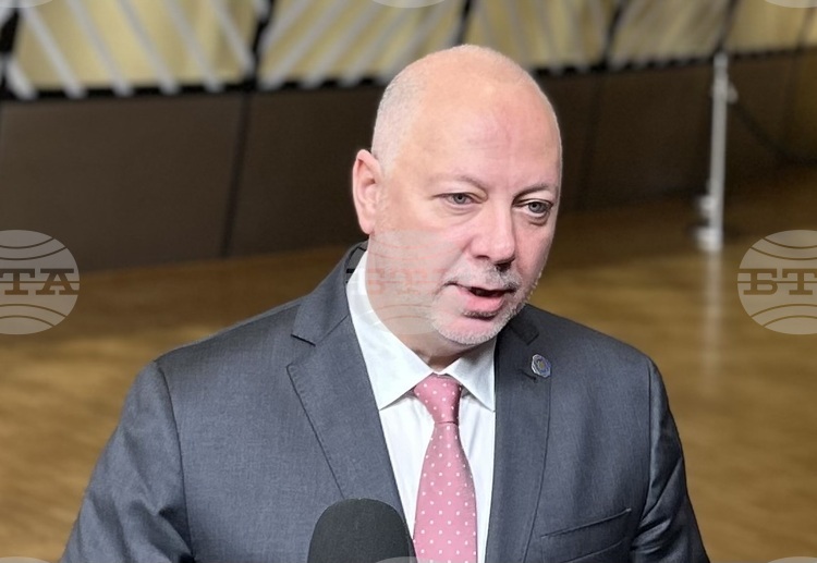 Росен Желязков премиер в оставка на България заяви че сътрудничеството