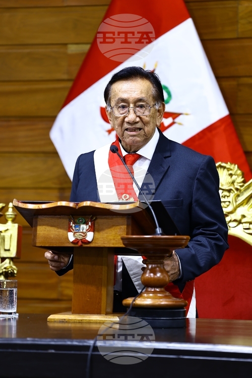 РАЗШИРЕНА
                                                                                                Перуанският парламент избра Хосе Балкасар за временен президент, след като Хери беше свален