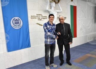 Ректорът на НСА награди Тервел Замфиров с почетен медал