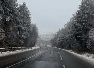 Републиканските пътища се обработват от 290 снегорина, почистени и проходими са при зимни условия